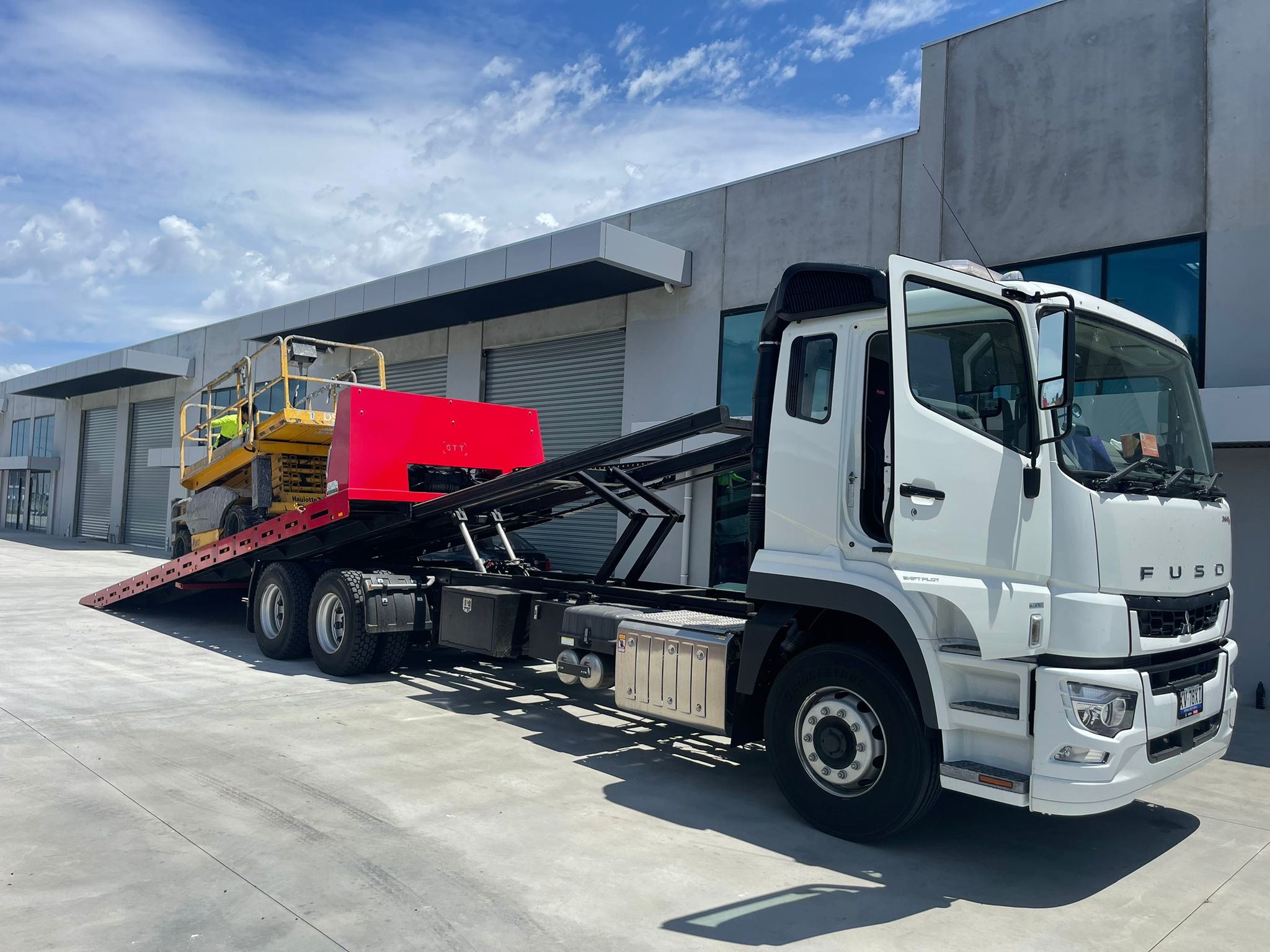 Machinery towing services