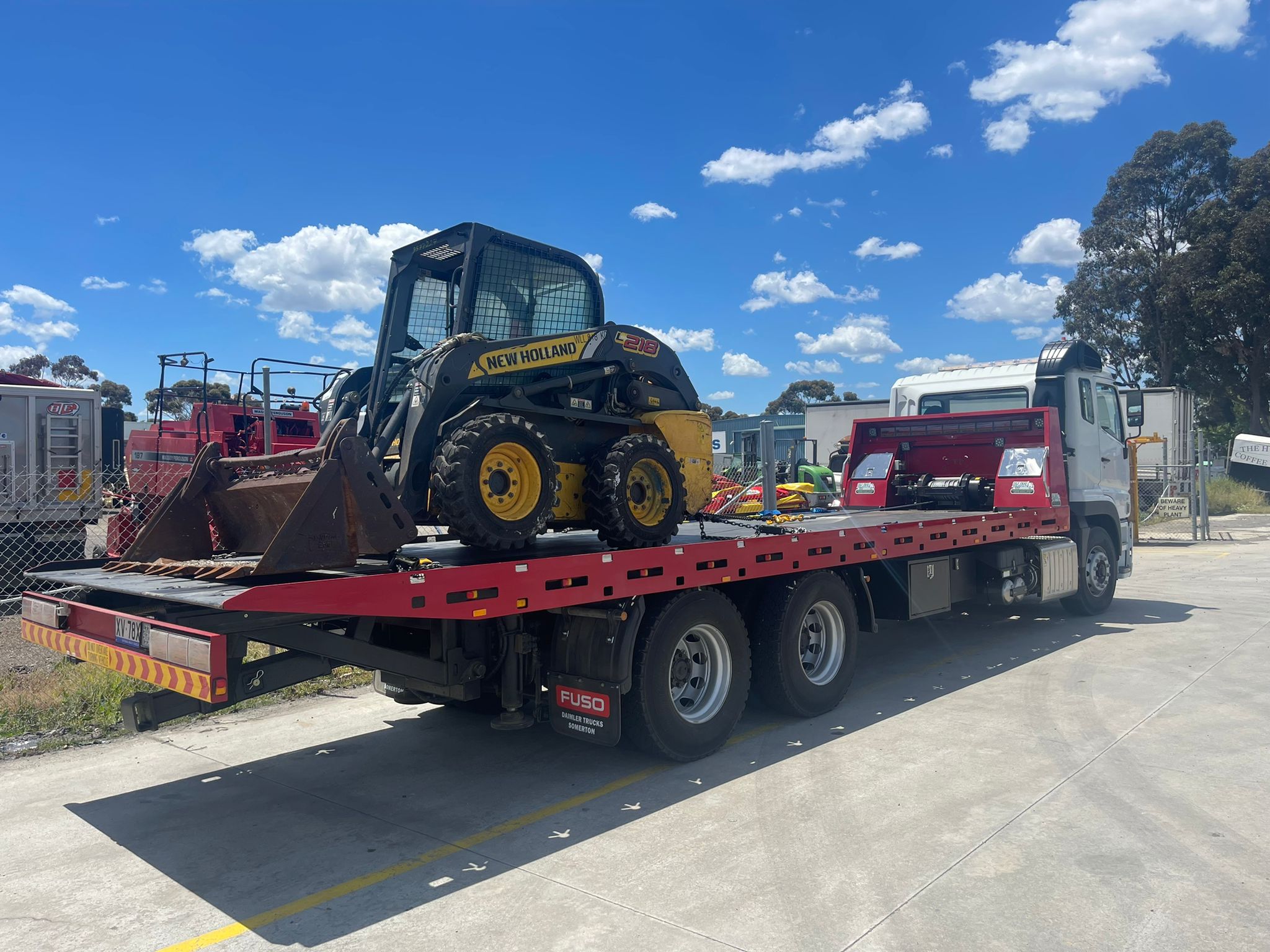 Excavators & Earthmoving Equipment Towing Services